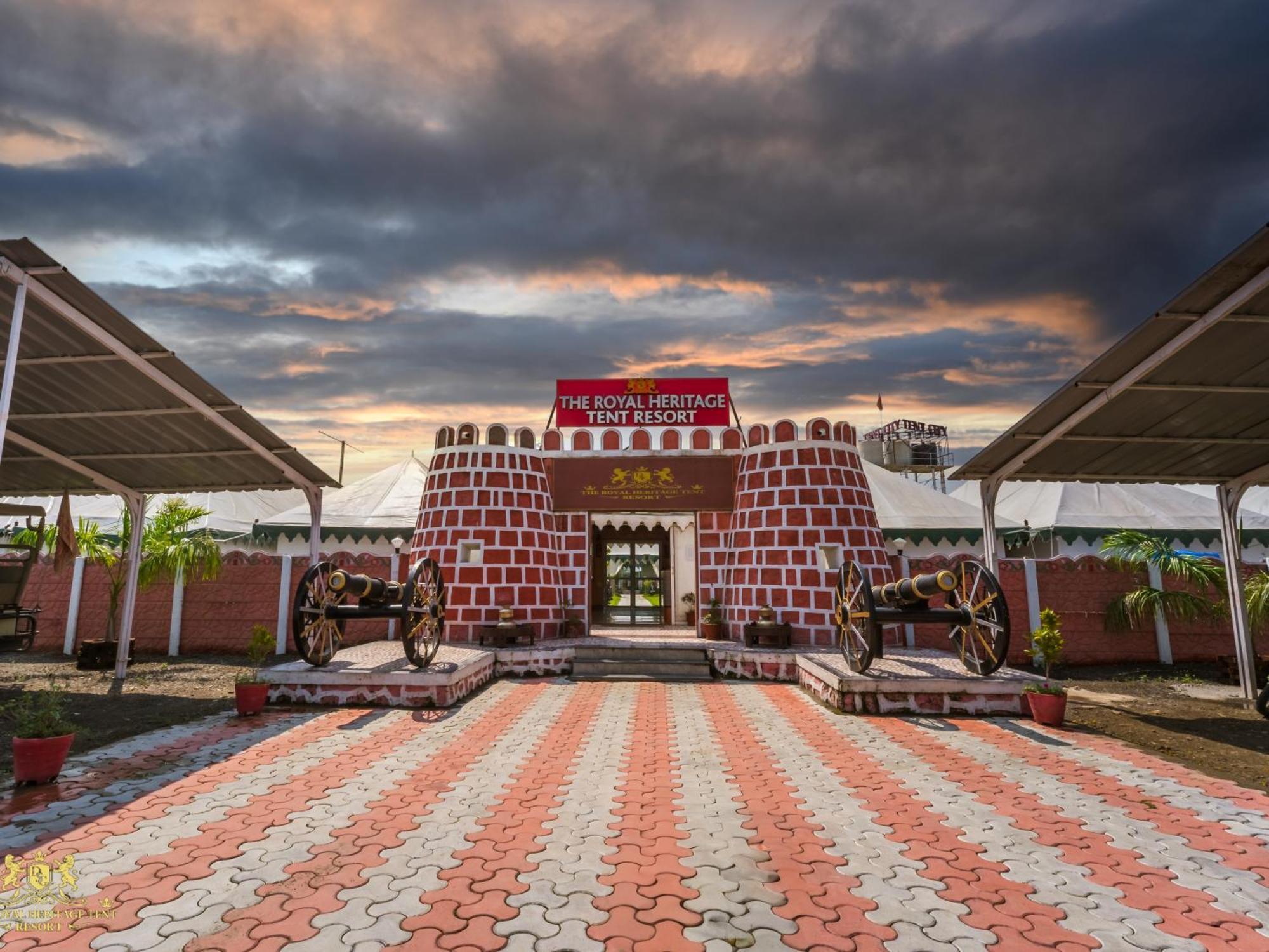 The Royal Heritage Tent Resort- Statue Of Unity Kevadia Bagian luar foto